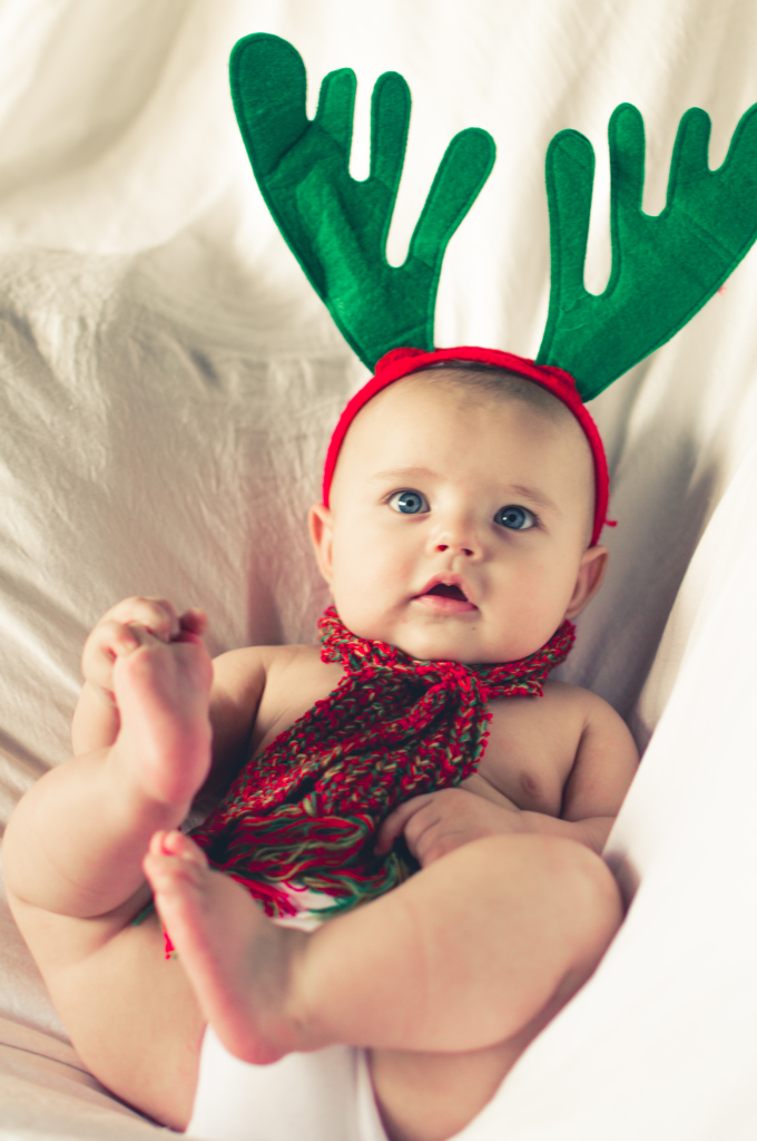 baby christmas photo