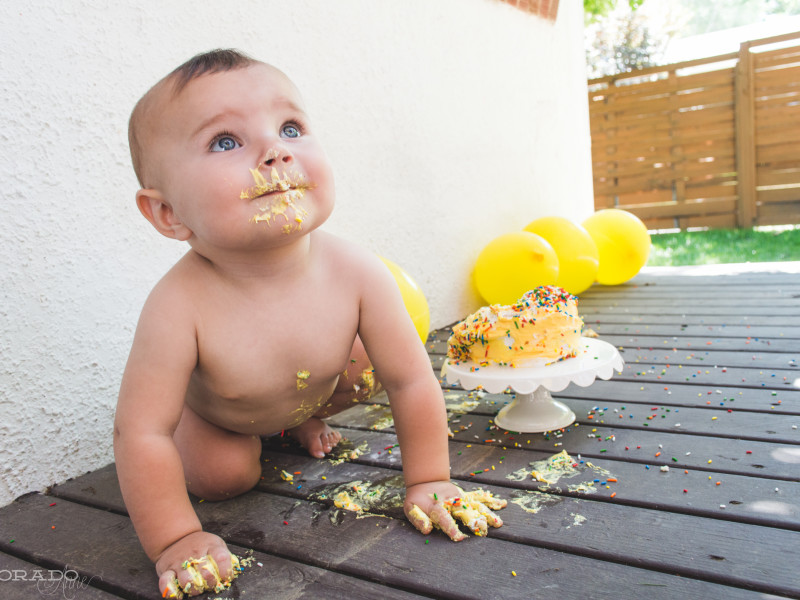 baby teddy 1 year frosting cake